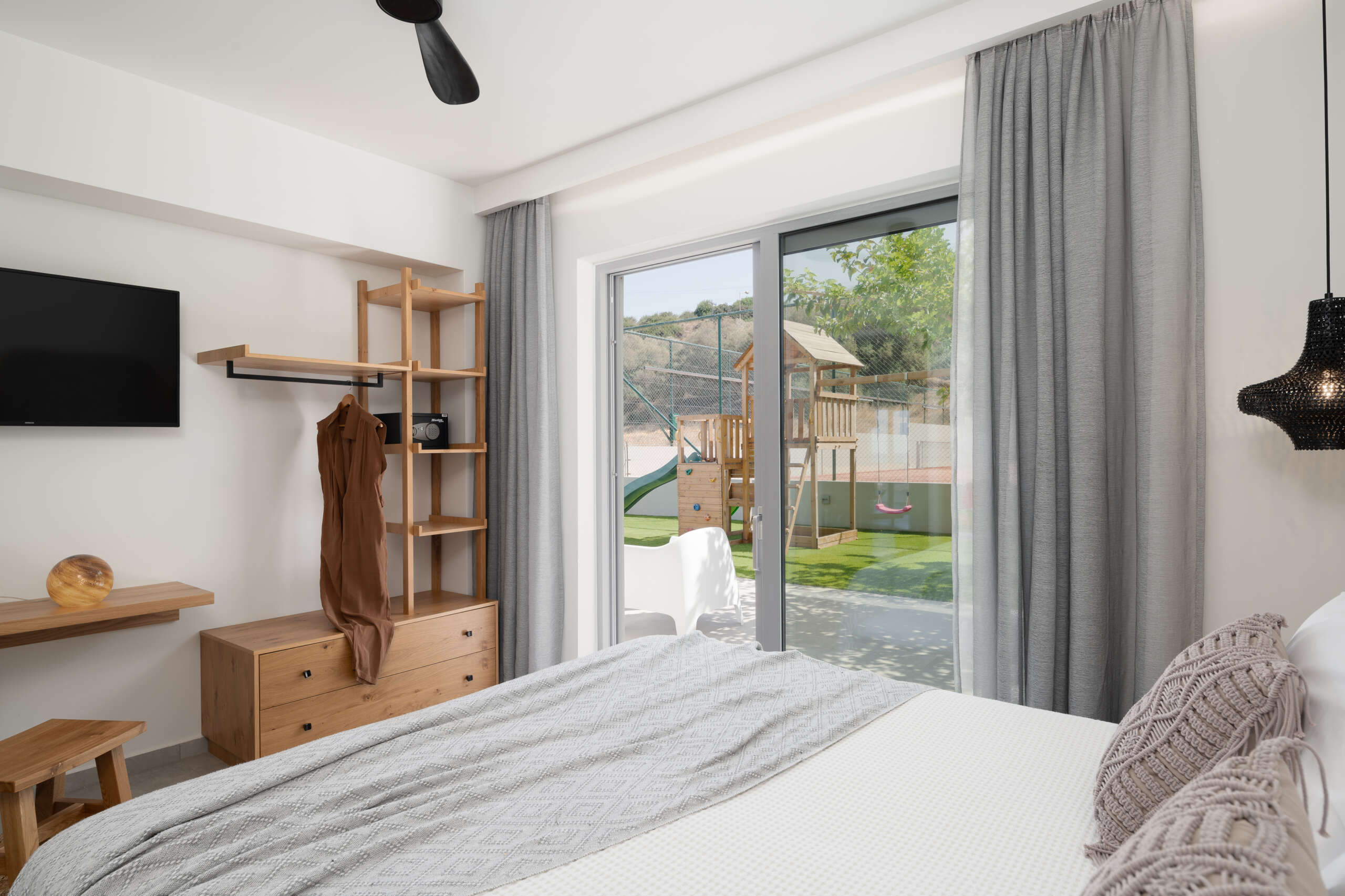 Hermes Grand Luxury Villa-47