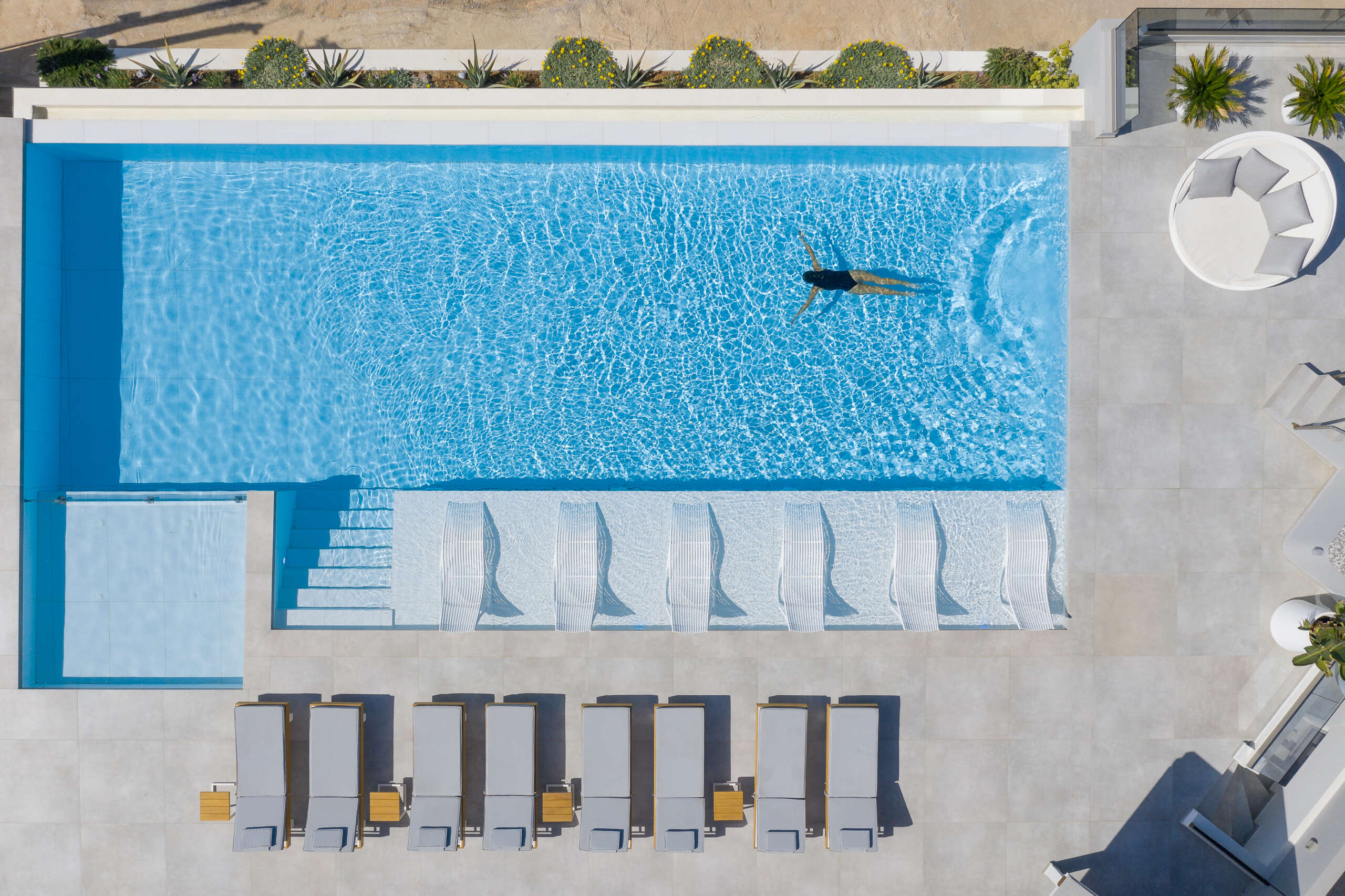 Dive-in to the pool. Dive-in to the pool.