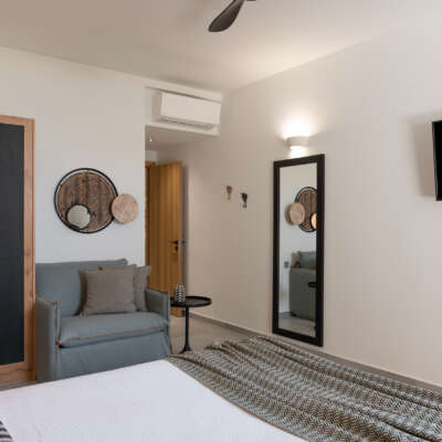 Lower floor. Stimulating bedroom design.